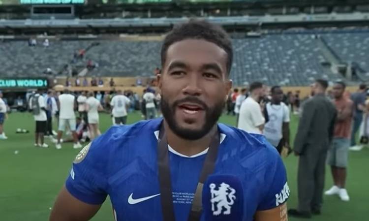 包含詹姆斯在巴黎圣日耳曼比赛中赛事规则更新，战术调整引发热议！的词条